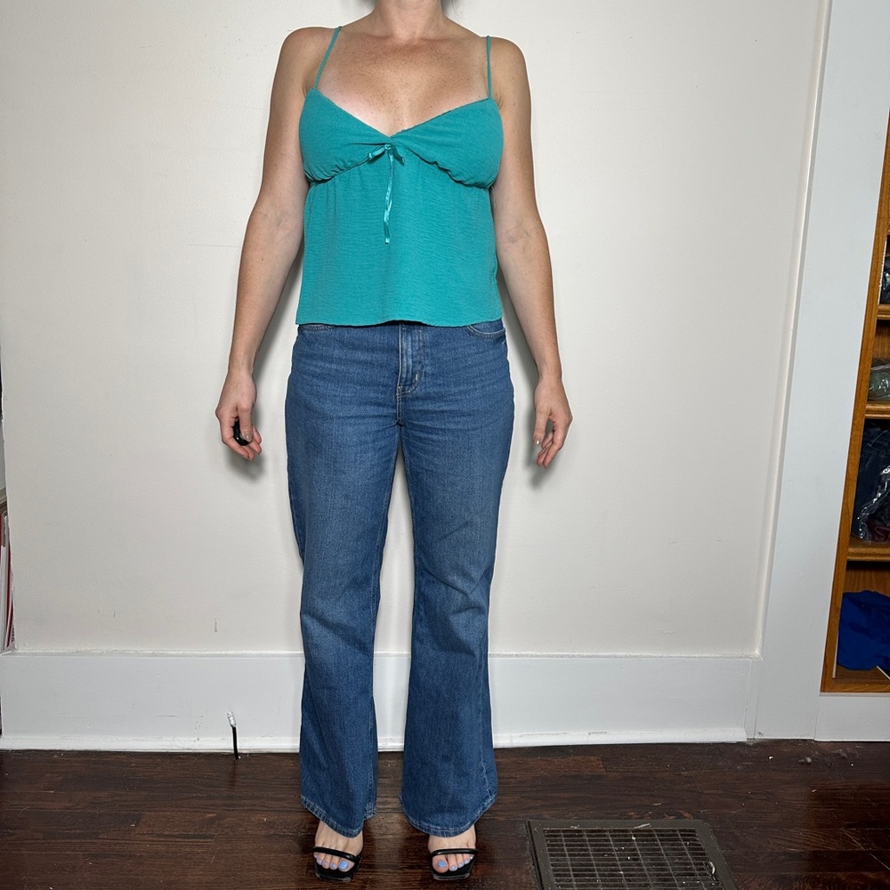 H&M Medium Wash High Waisted Bootcut Jeans Size 6